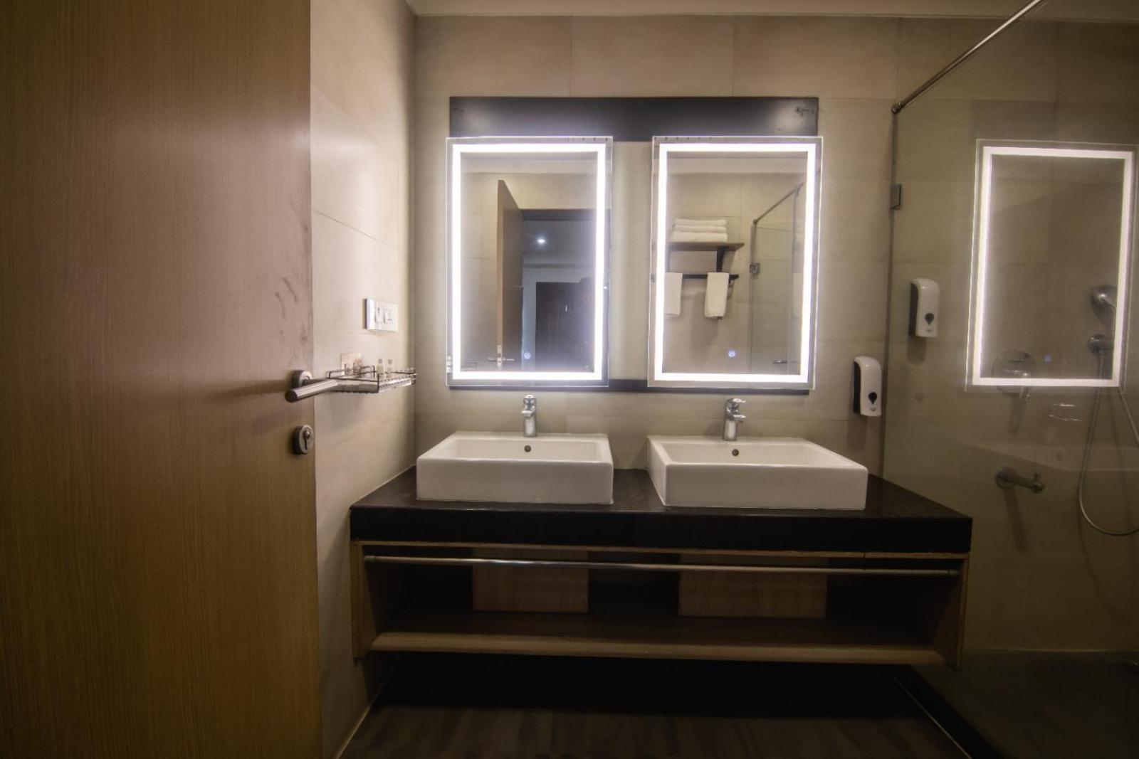 Purple Cloud Hotel Devanahalli Екстер'єр фото